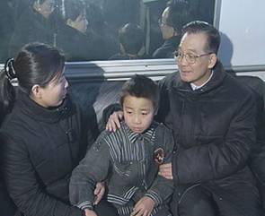 访陕西铜川矿难遇难矿工之子:温家宝总理来看我