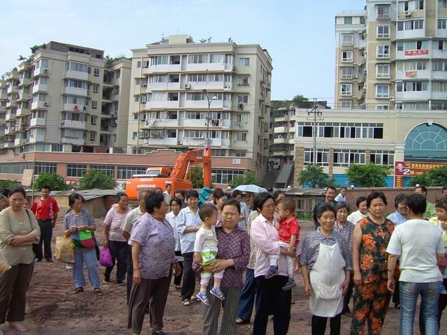 觉醒了的农民保卫土地